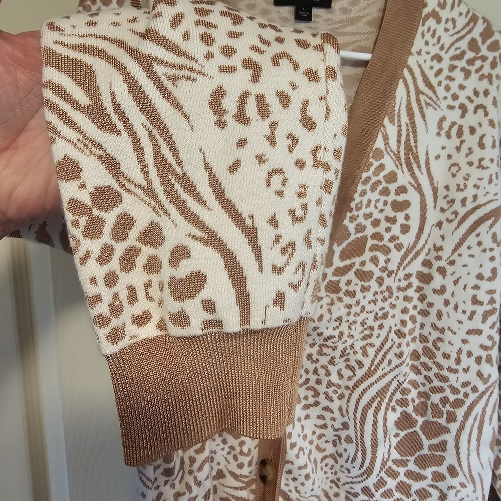 NWOT Ann Taylor Mixed Animal Print Boyfriend Cardigan Sweater - Picture 4 of 9